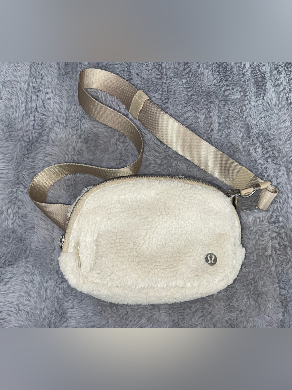 Lululemon White Everywhere Belt Bag Fleece Sherpa